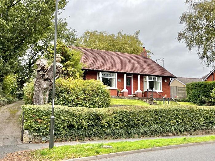 4 Bedroom Detached Bungalow For Sale In Primrose Lane, Simmondley, Glossop, SK13