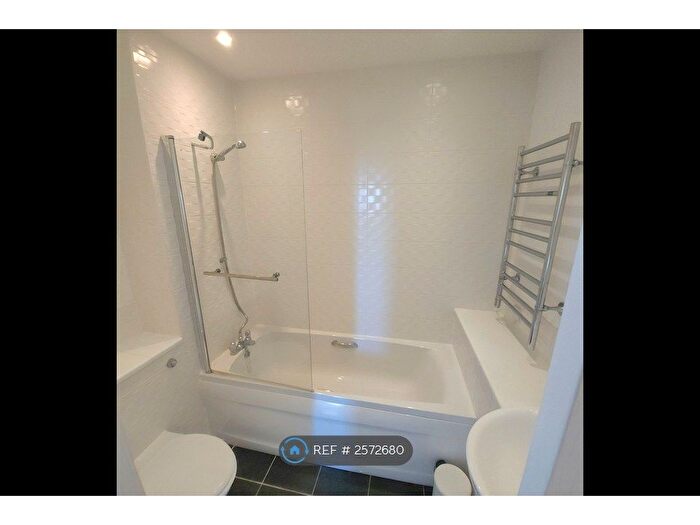 2 Bedroom Flat To Rent In Argyle Street, Glasgow, G2
