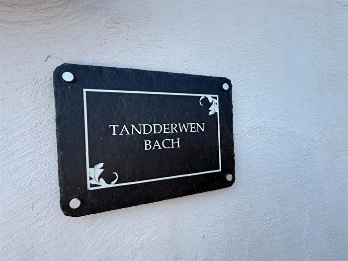 2 Bedroom Detached House To Rent In St. George Road, Abergele, LL22