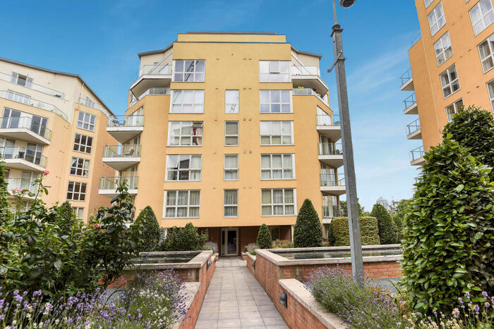 2 Bedroom Property To Rent In Water Gardens Square, London, SE16