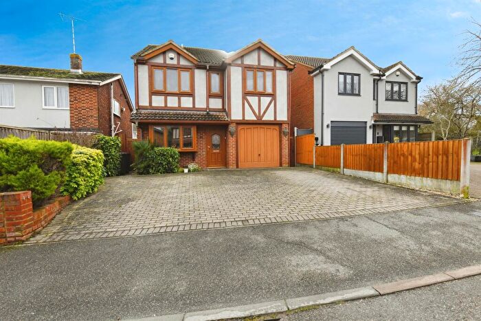 4 Bedroom Detached House For Sale In Coventry Close, Hullbridge, Hockley, SS5