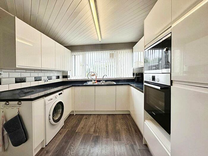 4 Bedroom Detached Bungalow For Sale In Mendip Crescent, Bury, BL8