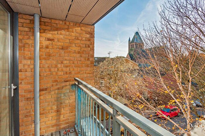 3 Bedroom Flat For Sale In Dalston Square, London, E8