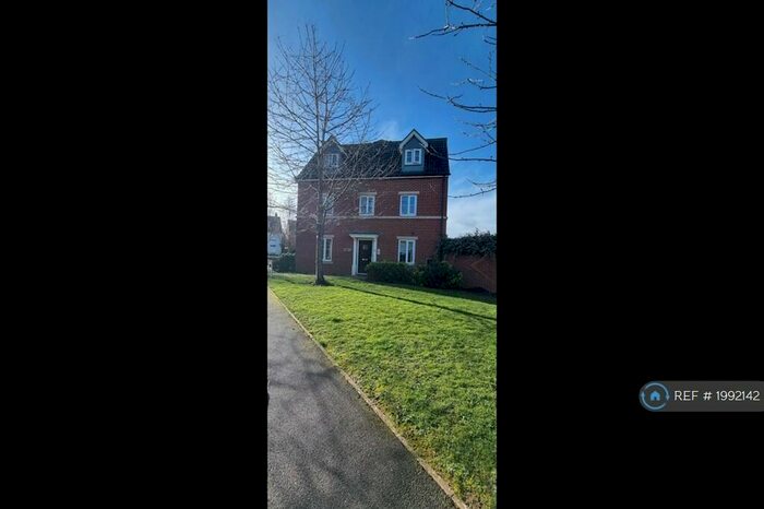 4 Bedroom Semi-Detached House To Rent In Freshman Way, Market Harborough, LE16