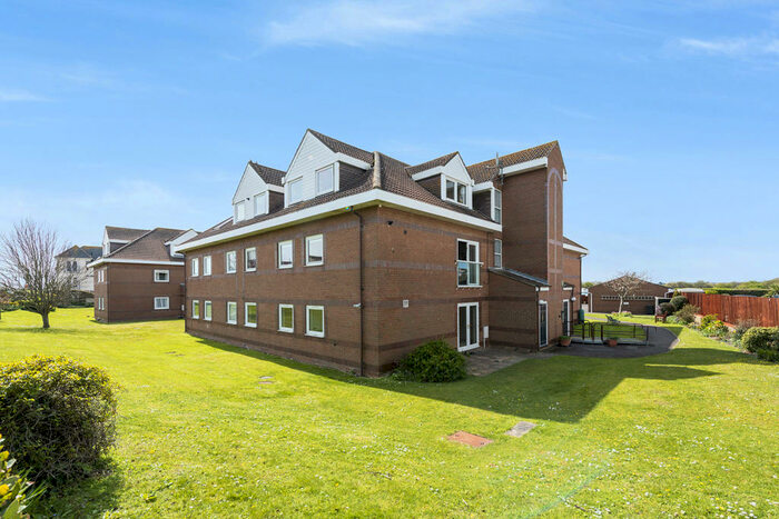 2 Bedroom Flat To Rent In Preston, Weymouth, DT3
