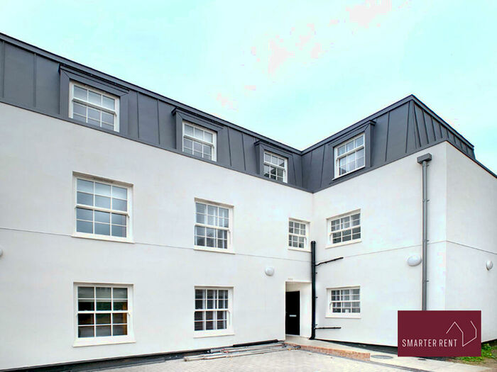1 Bedroom Flat To Rent In Turks Head Court, - Turks Head Court, Windsor, SL4