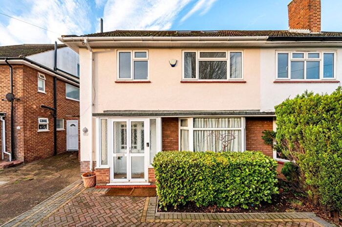 4 Bedroom Semi Detached House To Rent In South Lane, New Malden, KT3