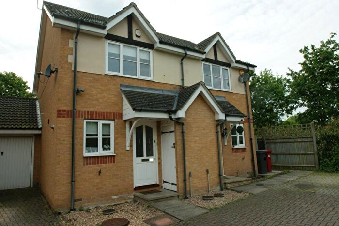 2 Bedroom House To Rent In Earls Lane, Cippenham, SL1