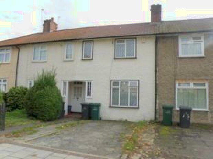 4 Bedroom Terraced House To Rent In Fortescue Road, HA8