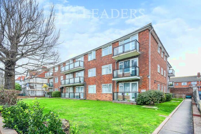 2 Bedroom Flat To Rent In Framnaes, New Church Road, Hove, BN3