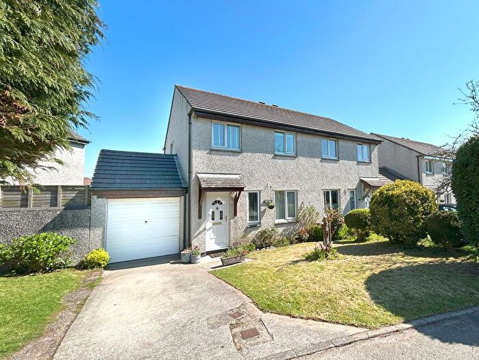 3 Bedroom Semi-Detached House For Sale In Tremenheere Avenue, Helston, TR13