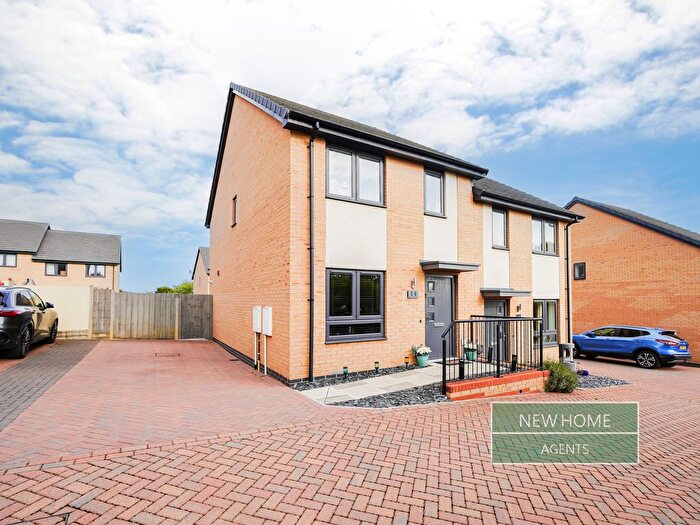 2 Bedroom Semi-Detached House For Sale In Easthorpe Road, Great Gonerby, Grantham, NG31