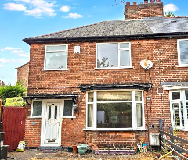 3 Bedroom Semi-Detached House For Sale In Cramworth Grove, Nottingham, NG5