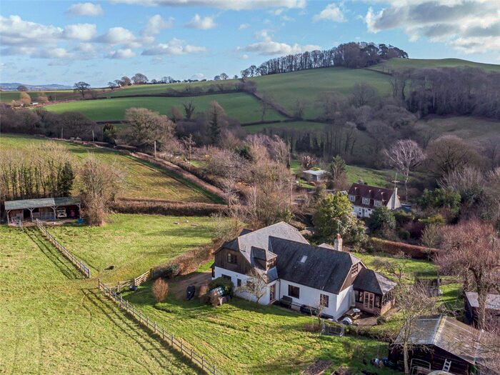 4 Bedroom Detached House For Sale In Wootton Fitzpaine, Bridport, Dorset, DT6