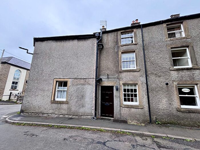 3 Bedroom Property To Rent In Foxlowe Cottages, Sherwood Road, Tideswell, SK17