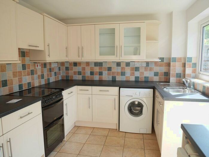 4 Bedroom Terraced House To Rent In Hilsea, Hampshire, PO2