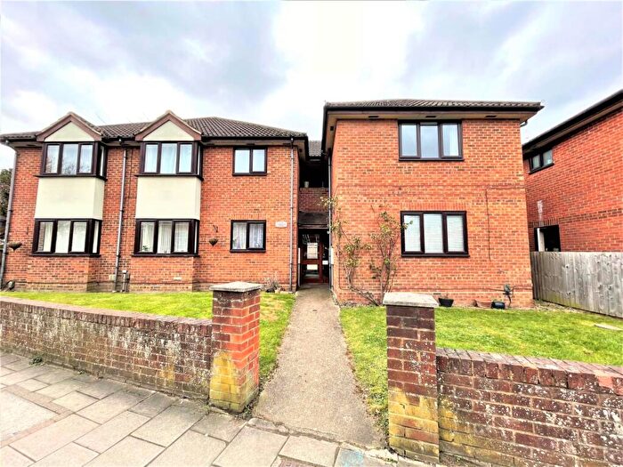 1 Bedroom Flat To Rent In Marand Court, Aylesbury, HP20