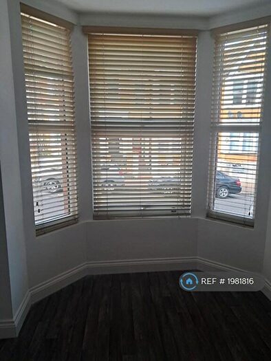 2 Bedroom Flat To Rent In Heygate Avenue, Southend On Sea, SS1