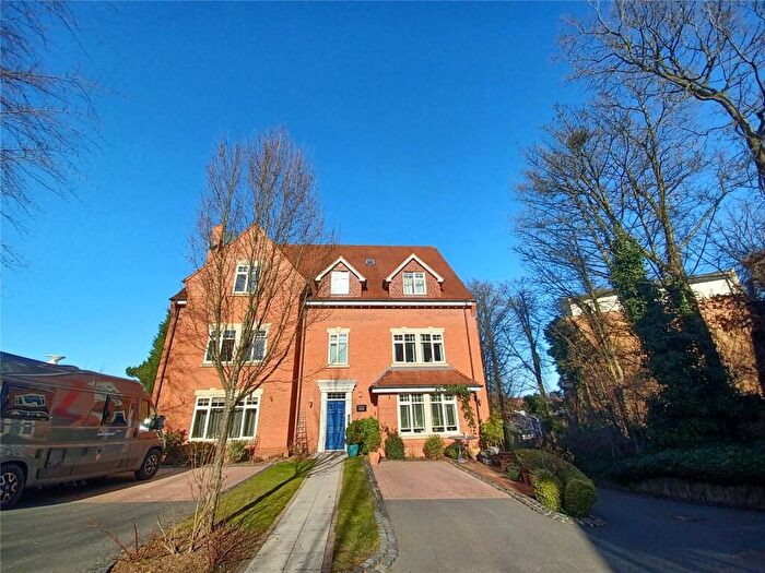 2 Bedroom Flat To Rent In Durley House, Kenelm Road, Off Manor Hill, Sutton Coldfield, B73