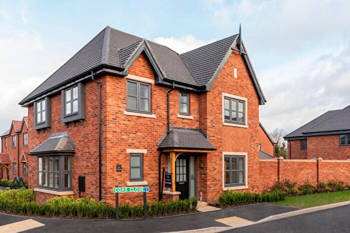 3 Bedroom Detached House For Sale In Russell Road, Toddington, LU5