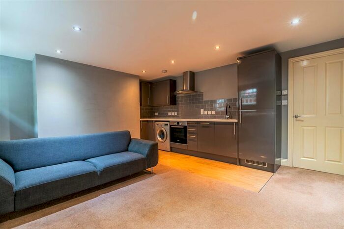 1 Bedroom Flat To Rent In North Terrace, Newcastle Upon Tyne, NE2