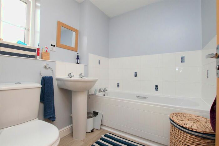 3 Bedroom Town House For Sale In Blakeslee Drive, The Rydons, Exeter, EX2