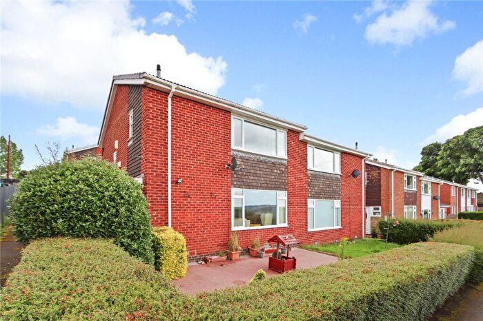 3 Bedroom Semi-Detached House For Sale In Long Gair, Blaydon-on-Tyne, NE21