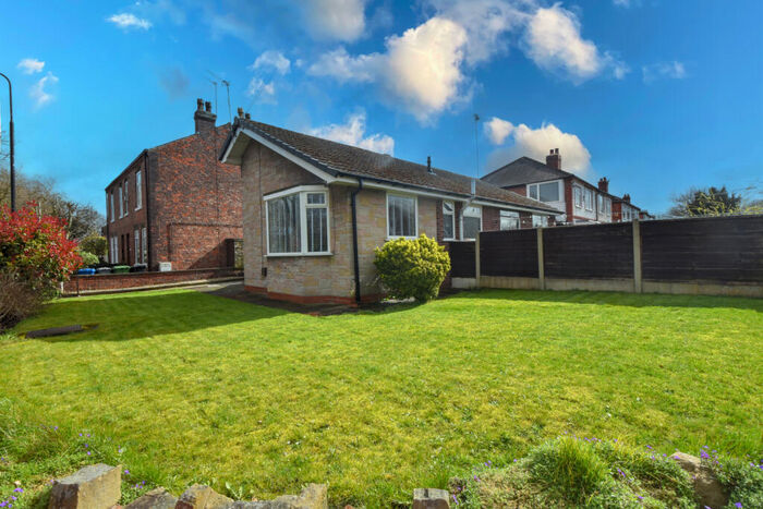 2 Bedroom Bungalow For Sale In Moorside Road, Flixton, M41