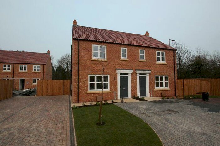 3 Bedroom Semi-Detached House To Rent In The Hedgerows, Eggborough, DN14