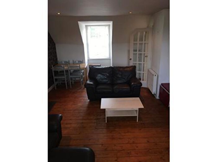 2 Bedroom Flat To Rent In Kirkhill Road, Penicuik, EH26