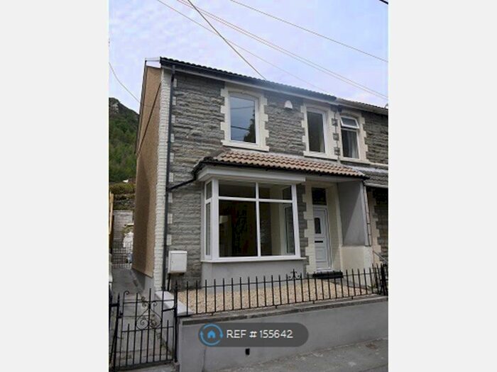 4 Bedroom Semi-Detached House To Rent In Clyngwyn Terrace, Treorchy, CF42