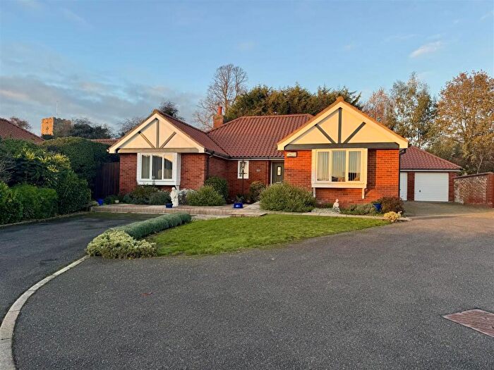 3 Bedroom Bungalow For Sale In Alexander Way, Scole, IP21