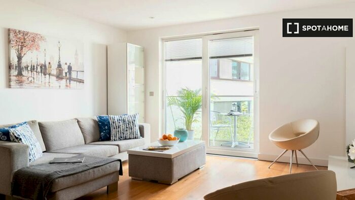 2 Bedroom Flat To Rent In Gillingham Street, SW1V