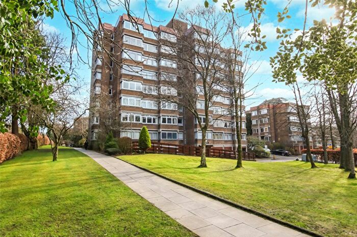 2 Bedroom Flat For Sale In Dirleton Drive, Glasgow, Glasgow City, G41