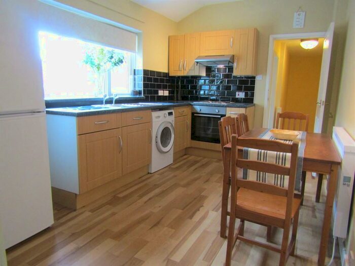 2 Bedroom Flat To Rent In Slade Road, Erdington, B23