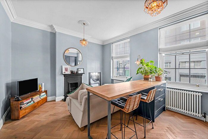 1 Bedroom Flat For Sale In Warren Street, Fitzrovia, London, W1T