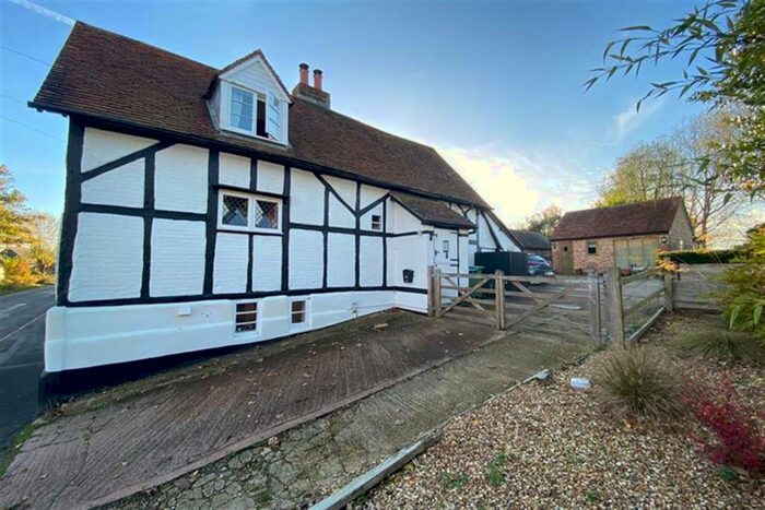 2 Bedroom Cottage To Rent In Botyl Road, Botolph Claydon, MK18