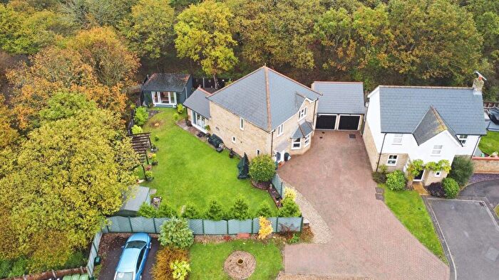 4 Bedroom Detached House For Sale In Thistle Close, Laindon, Basildon, SS15