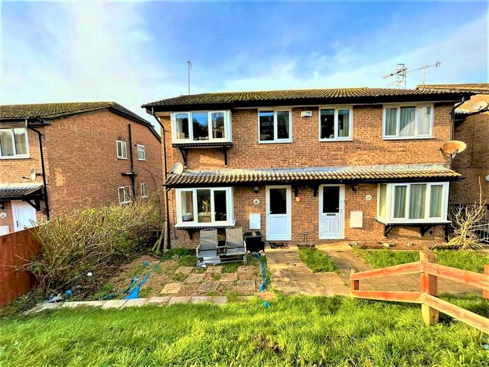 2 Bedroom Semi-Detached House To Rent In Pinders Road, Hastings, TN35