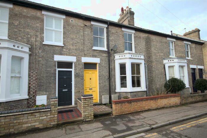 1 Bedroom Flat To Rent In F/F Flat Hertford StreetCambridge, CB4
