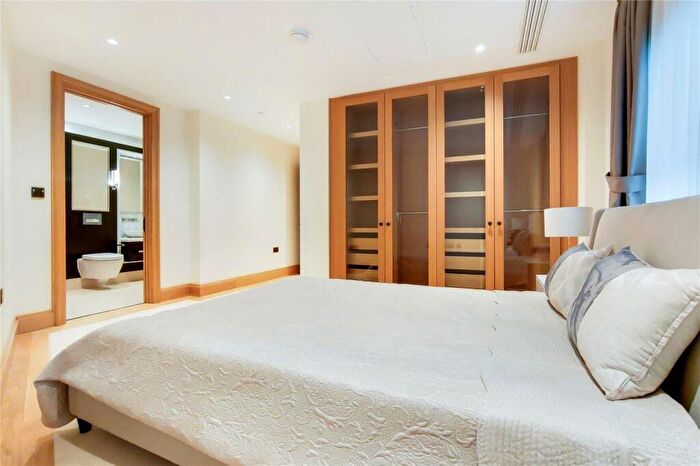 2 Bedroom Flat To Rent In Abell House, John Islip Street, Westminster, London, SW1P