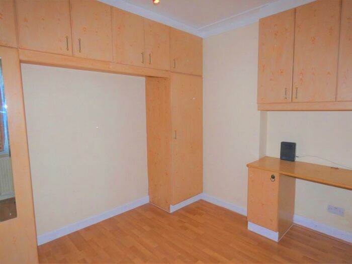 3 Bedroom Semi-Detached House To Rent In Winchester Road, Harrow HA3