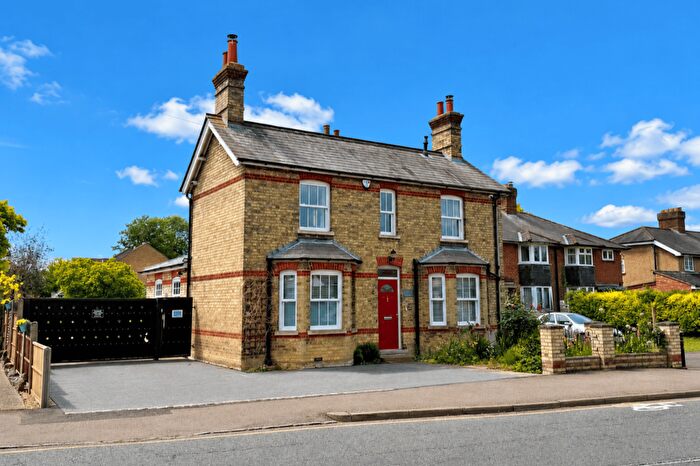 3 Bedroom Detached House For Sale In Stotfold Road, Arlesey, SG15