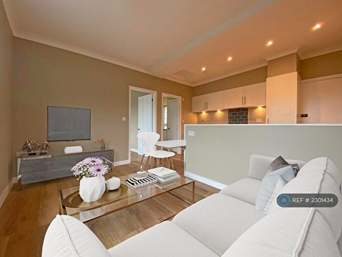 1 Bedroom Flat To Rent In Anchor House, Barnstaple, EX31