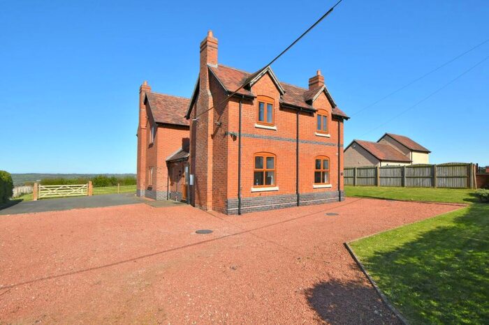 4 Bedroom Detached House For Sale In Yarlet Lane, Marston, ST18