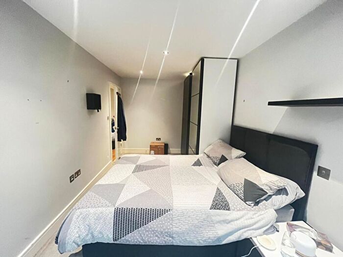 1 Bedroom Flat To Rent In - London Street, Town Centre, Basingstoke, RG21
