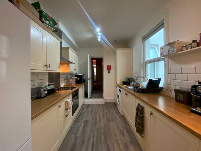 5 Bedroom Terraced House To Rent In Chatsworth Road, Bristol, (C), WR34