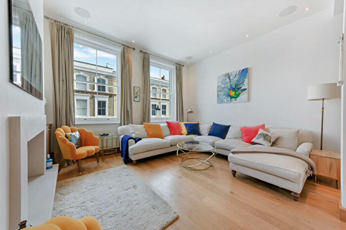4 Bedroom House To Rent In Ifield Road, SW10