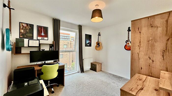 2 Bedroom Flat For Sale In Millais Court, Selbourne Avenue, Hounslow, TW3