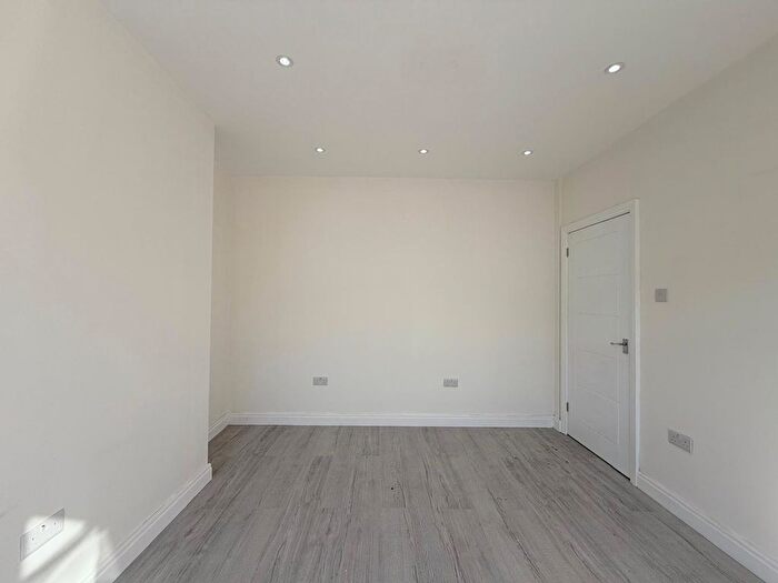 4 Bedroom End Terrace House To Rent In Sunnymead Road, London, NW9